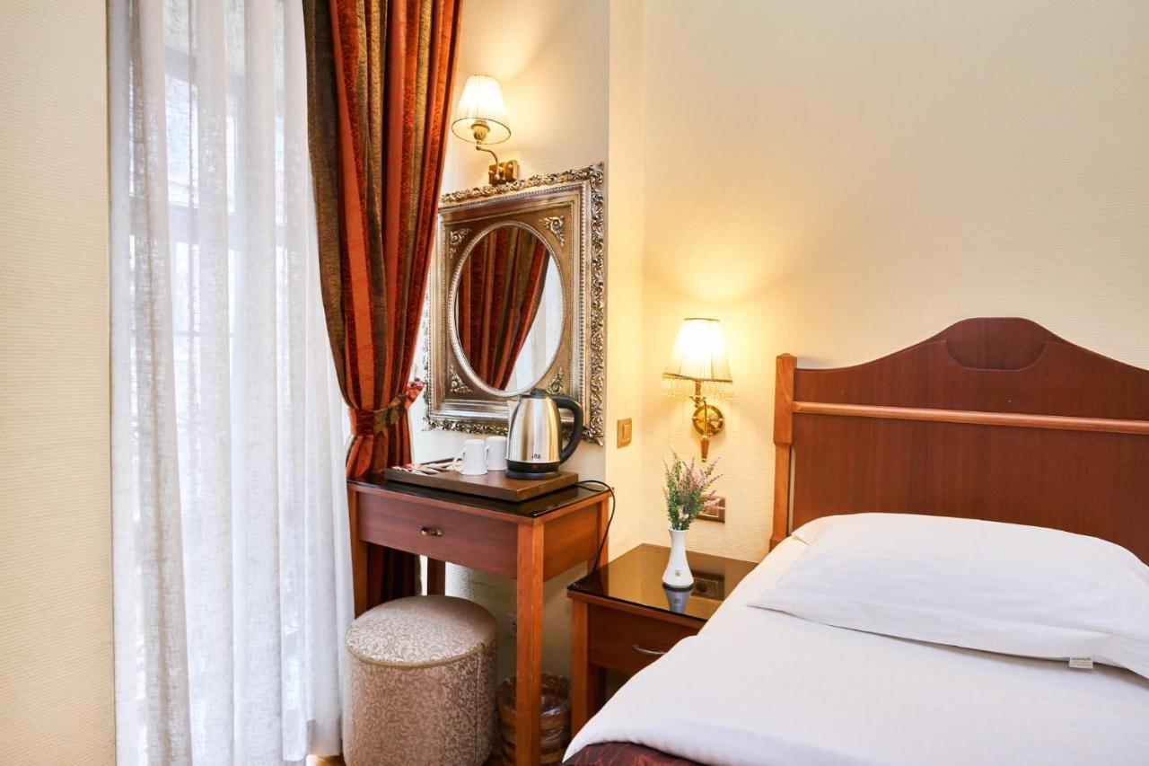 Amber Hotel & Spa Istanbul Bagian luar foto