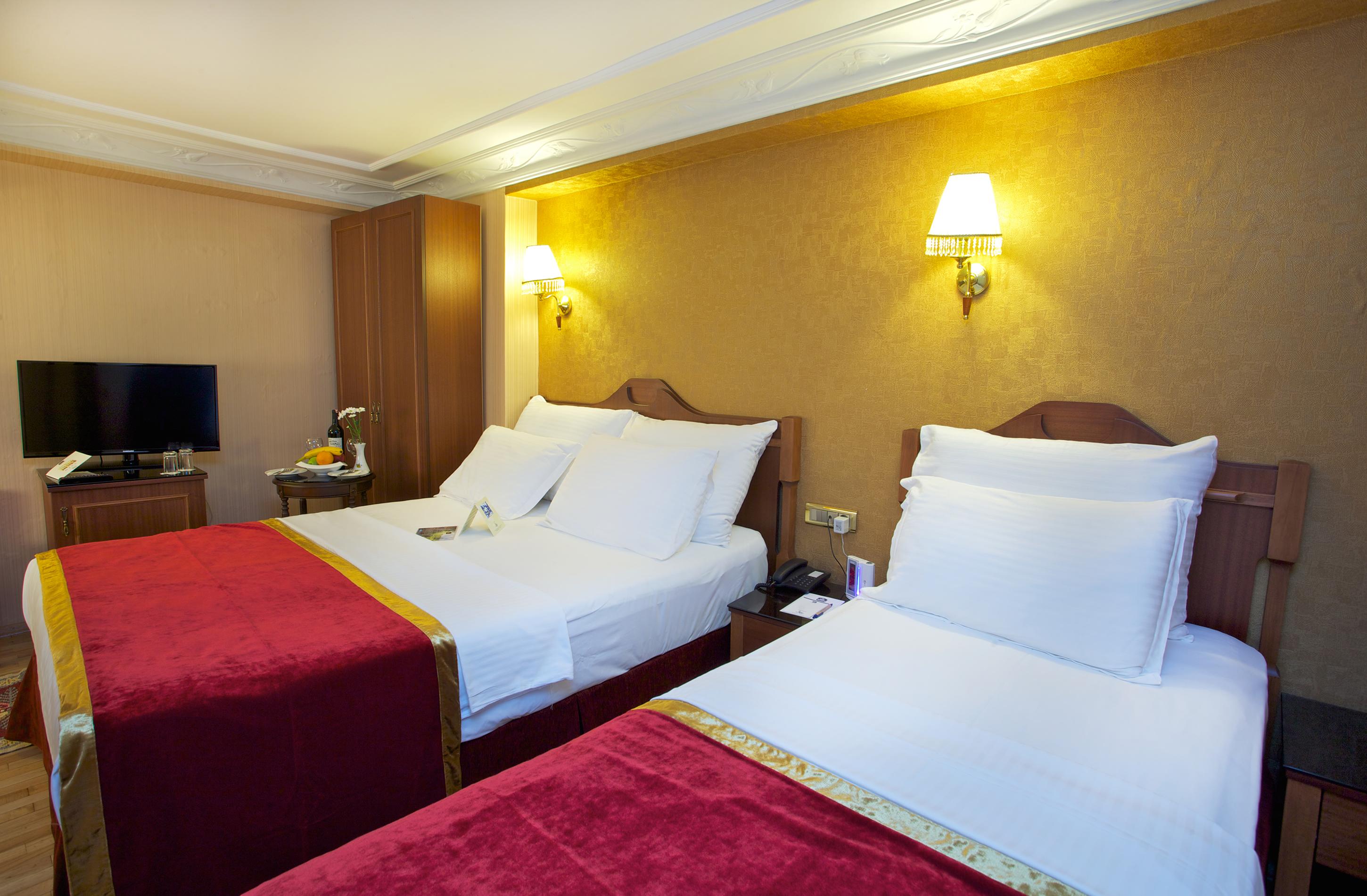 Amber Hotel & Spa Istanbul Bagian luar foto
