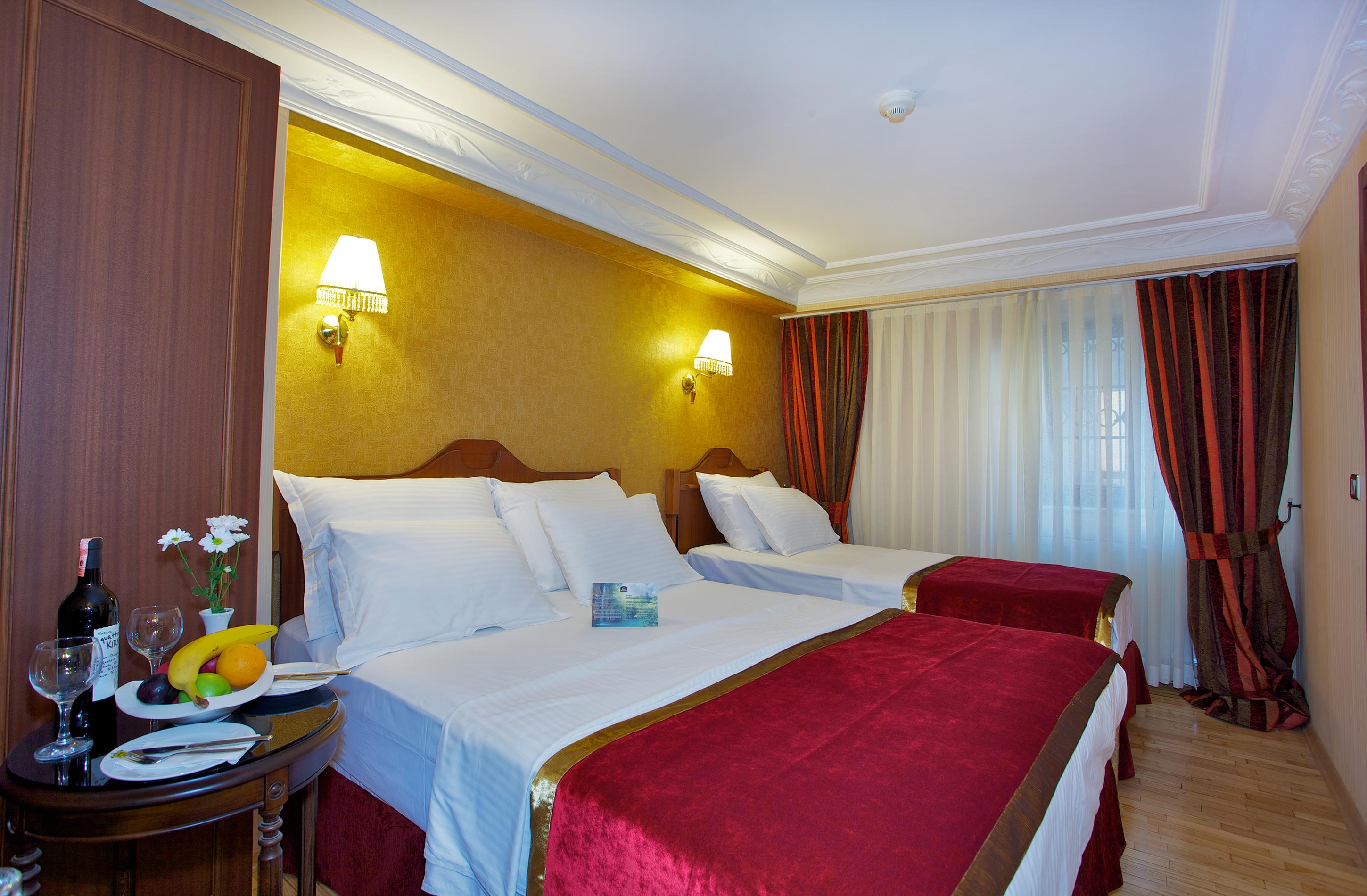 Amber Hotel & Spa Istanbul Bagian luar foto